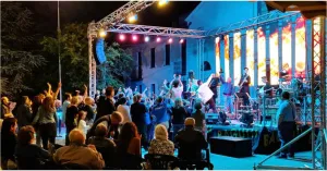 Agnolotti in piazza e vini locali con l'orchestra Franco Bagutti - Mornico Losana 2019 - Immagine: 1